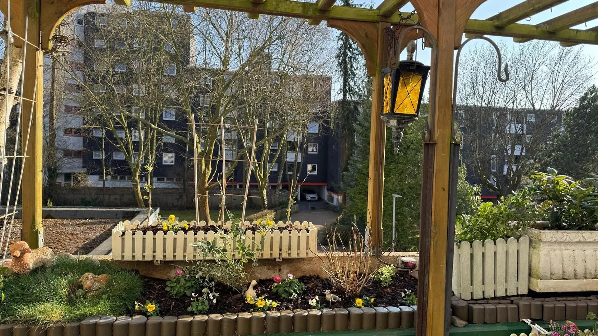 200 Qm Wohnug Mit Sonnenterrasse Und Wintergarten Hannover Lejlighed